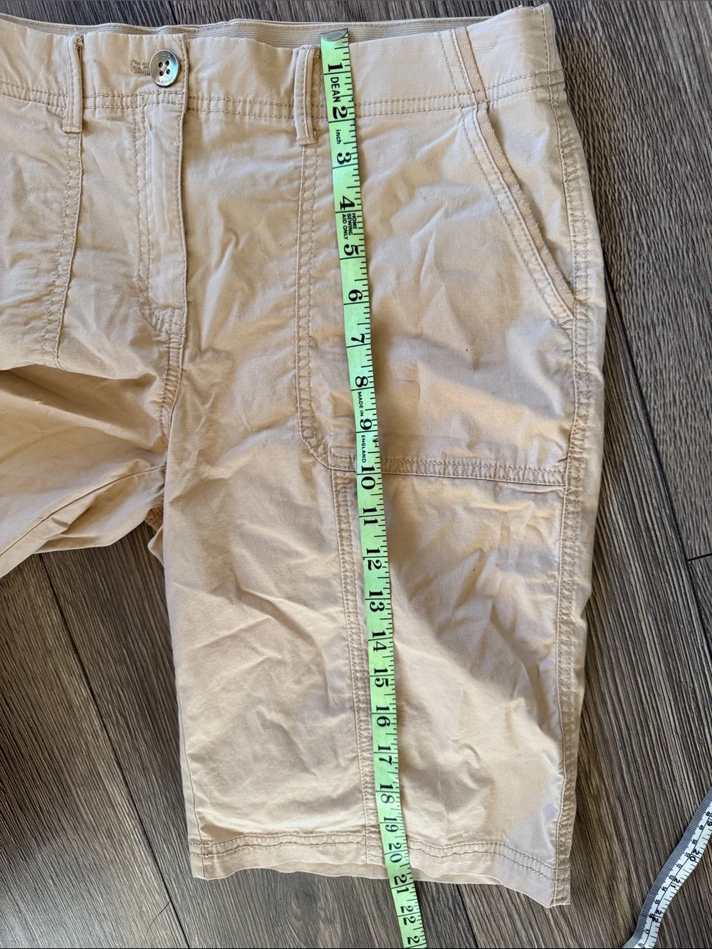 Chico’s Size 0 US 4 Beige Stretch Bermuda Shorts Cotton Spandex Mid Rise